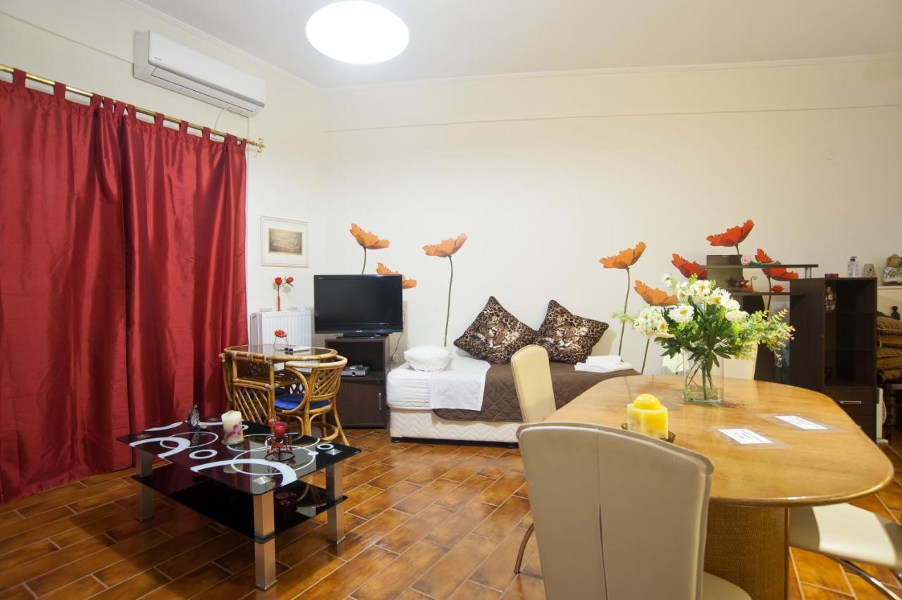 Athina Apartment デルポイ エクステリア 写真